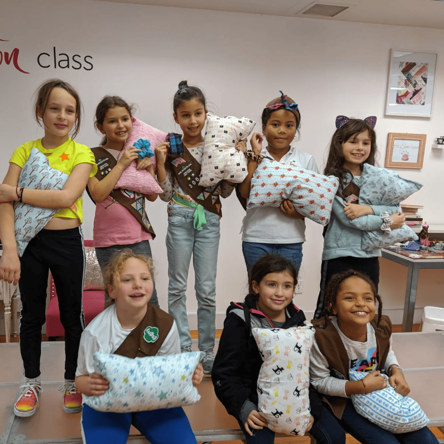 Group sewing classes at The Fashion Class