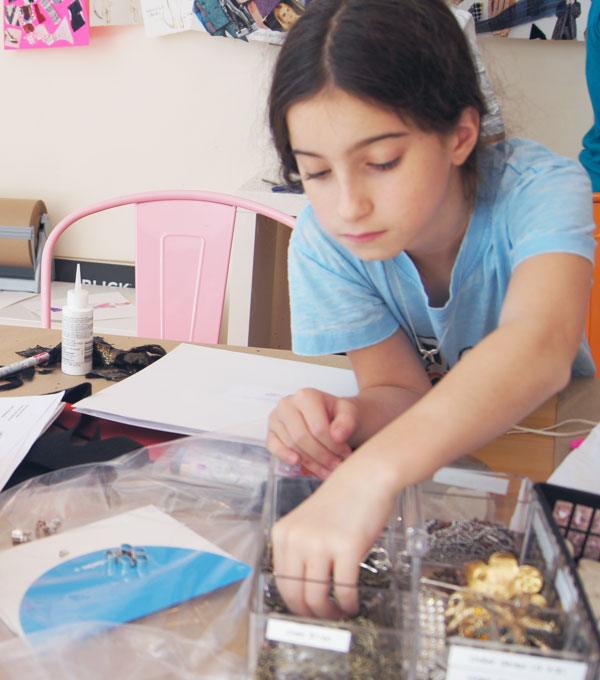 Jewelry design class at The Fashion Class